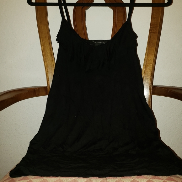 Ruffled top - Picture 2 of 3